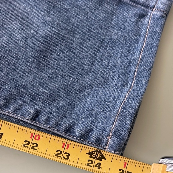 Paige Distressed Cropped Jeans Womens 25 Medium Blue Wash - Picture 8 of 9